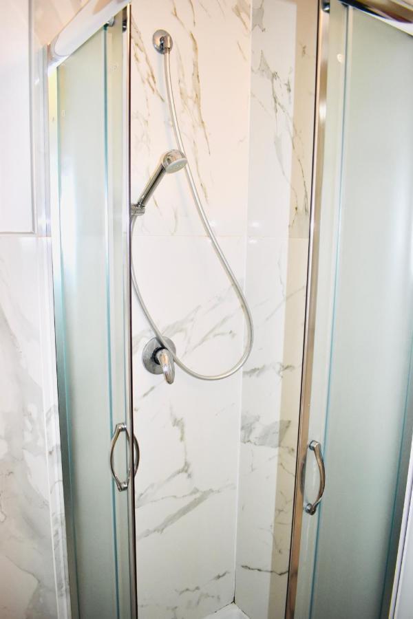 Apartamento Chic House Bari Exterior foto