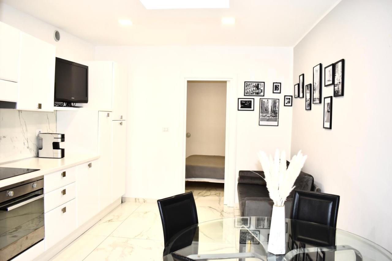 Apartamento Chic House Bari Exterior foto