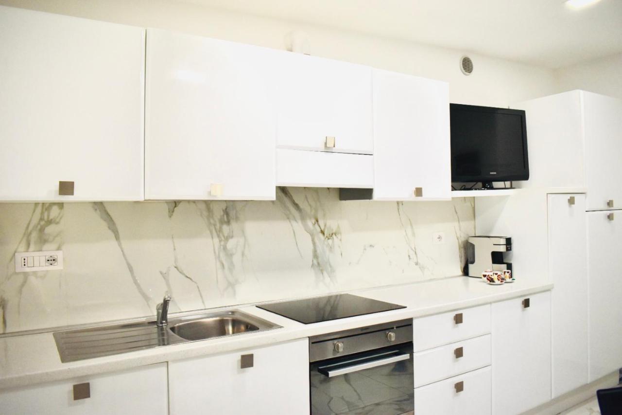 Apartamento Chic House Bari Exterior foto
